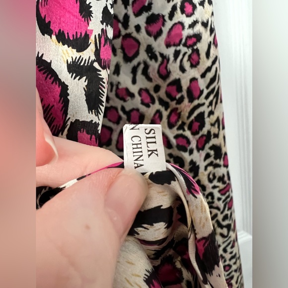 100% Silk Scarf - Picture 4 of 4